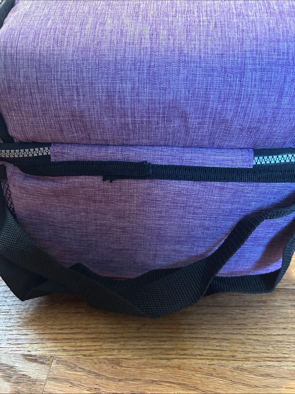 NWT Purple Insulated Lunch Cooler Bag with Multiple Pockets